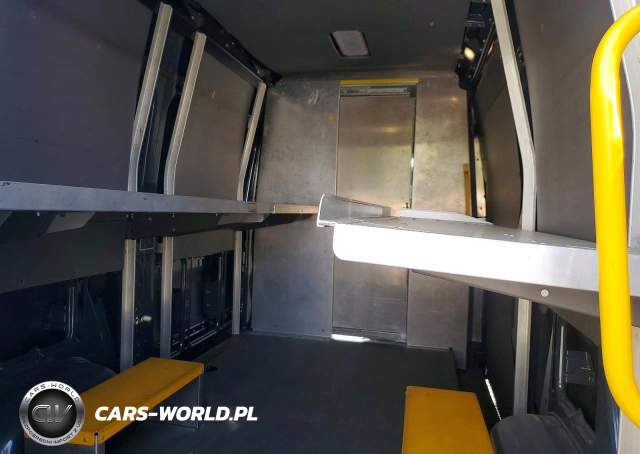 2019 Mercedes-Benz Sprinter 2500-3500 VIN:WD4PF0CD5KT004712 - 10