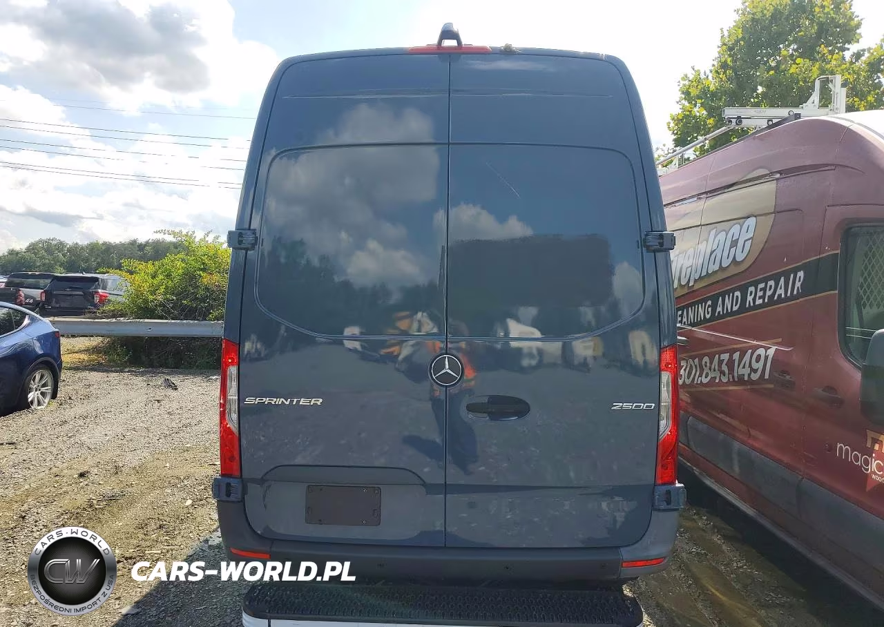 2019 Mercedes-Benz Sprinter 2500-3500 VIN:WD4PF0CD5KT004712 - 6