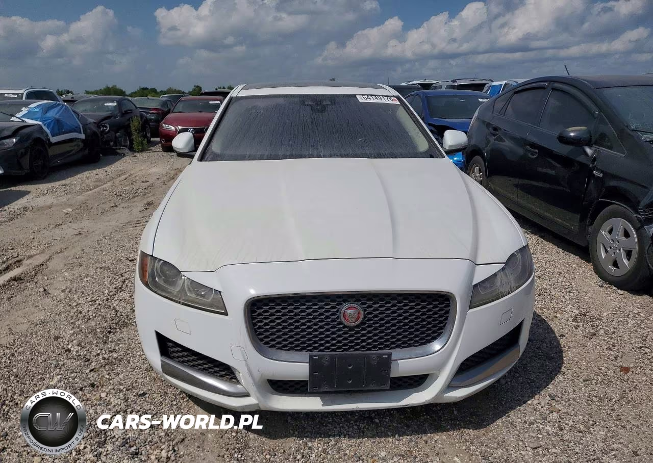 2018 Jagu Jaguar Xf 2Wd 4C 4D Sedan 25T VIN:SAJBR4FX7JCY70596 - 5