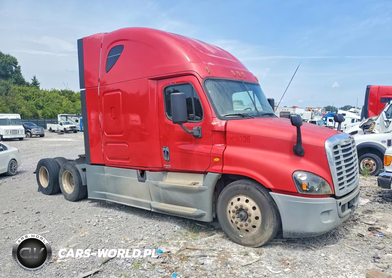 2015 Freightliner Cascadia 125 VIN:3AKJGLD56FSFP6870 - 4