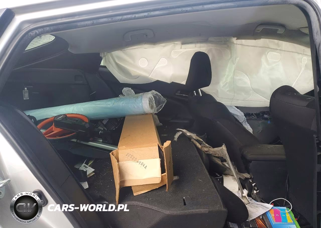 2021 Toyota Prius L Eco VIN:JTDKAMFU7M3146150 - 10