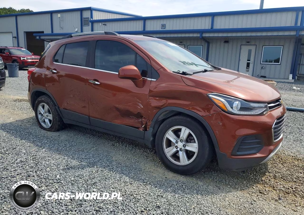 2019 Chevrolet Trax 1Lt VIN:3GNCJLSB7KL243618 - 4