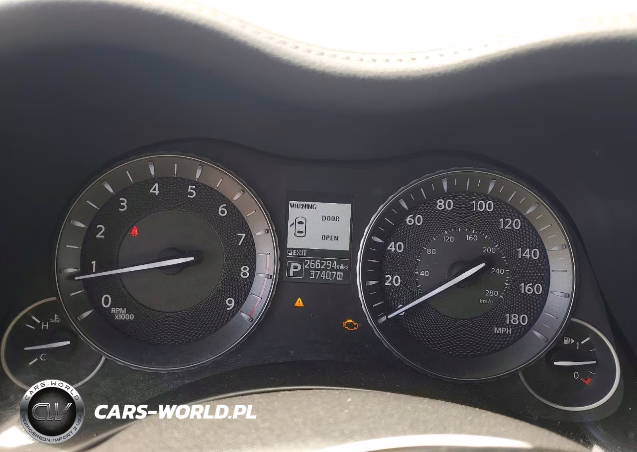 2015 Infiniti Q70 3.7 VIN:JN1BY1AP3FM542703 - 9
