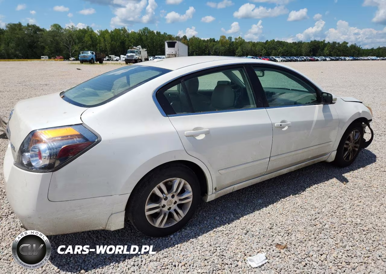 2011 Nissan Altima 2.5 VIN:1N4AL2AP5BN426054 - 3