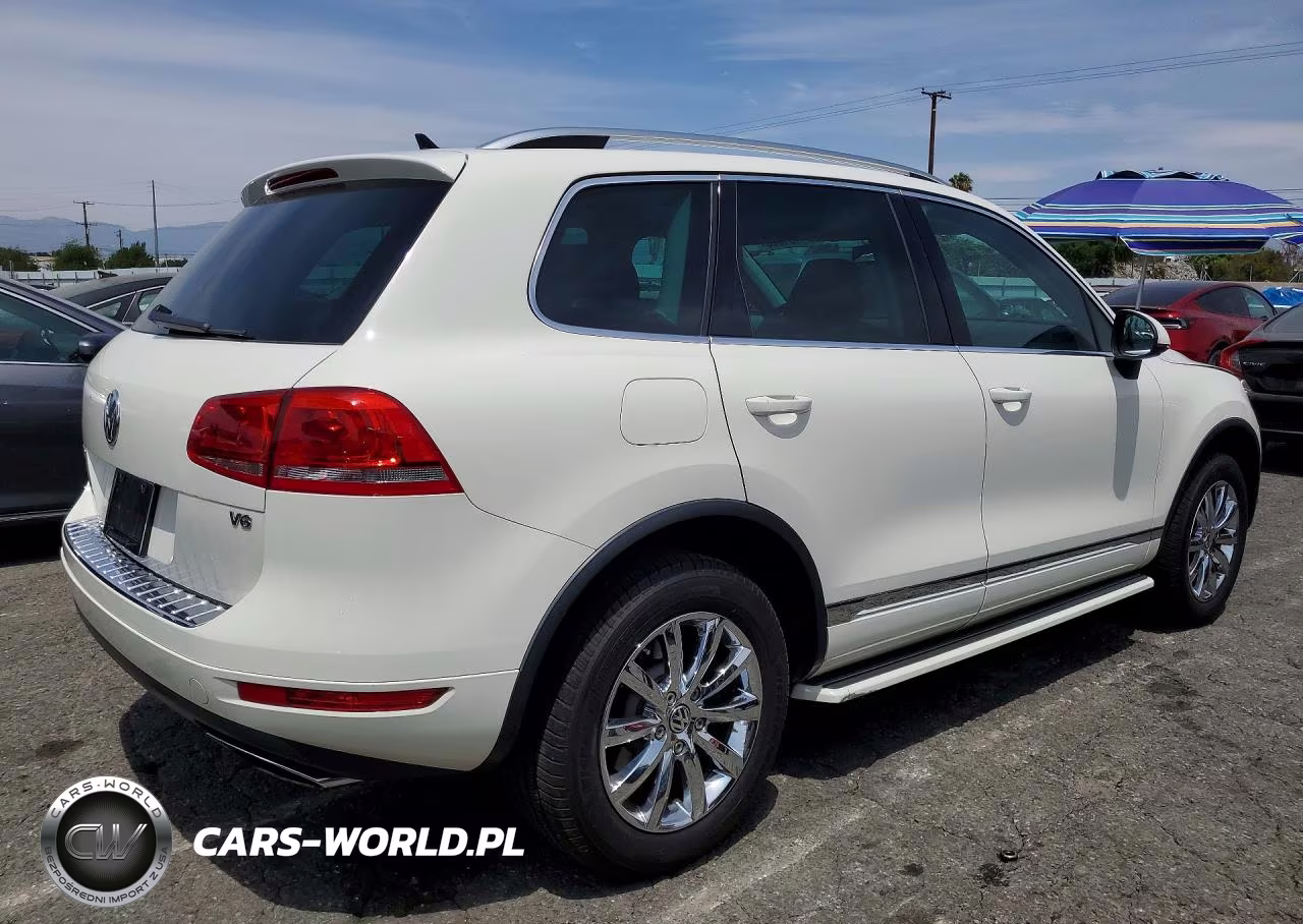2011 Volkswagen Touareg V6 VIN:WVGFF9BP7BD000964 - 3