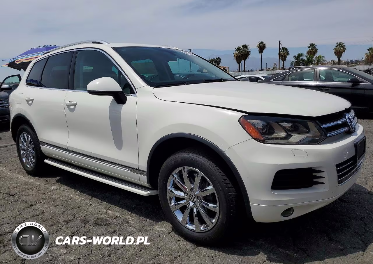 2011 Volkswagen Touareg V6 VIN:WVGFF9BP7BD000964 - 4