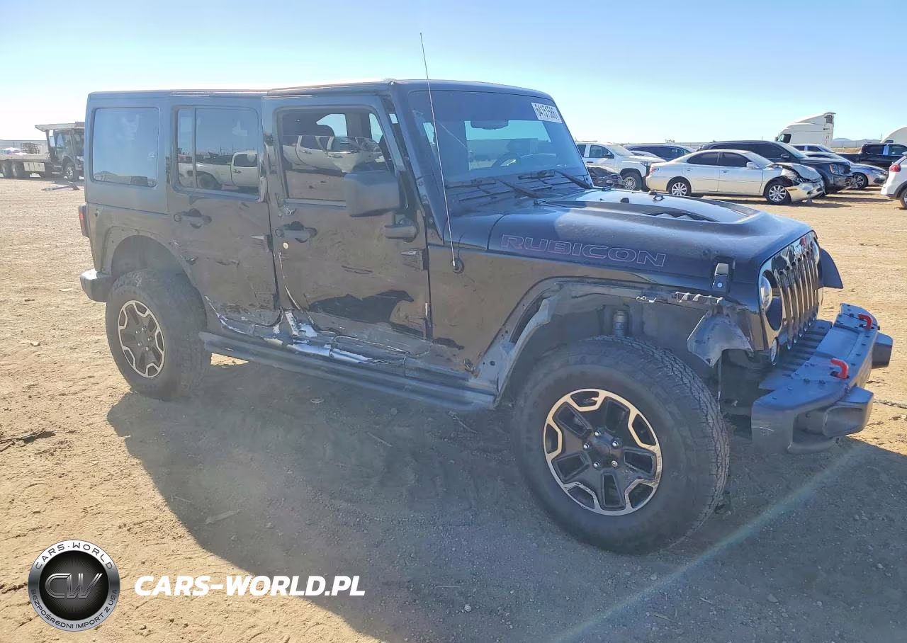2015 Jeep Wrangler Unlimited Rubicon VIN:1C4HJWFG7FL553520 - 4