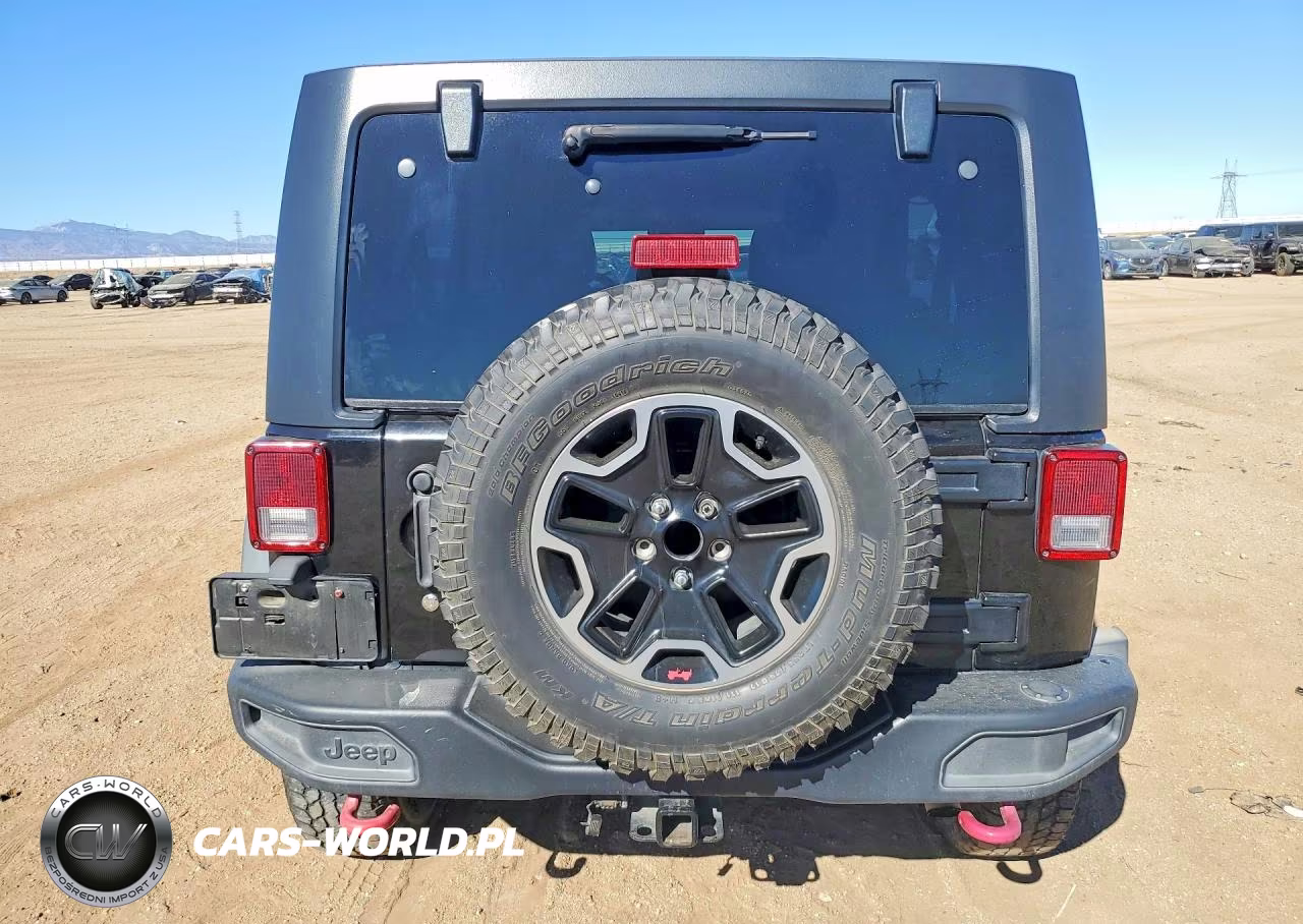 2015 Jeep Wrangler Unlimited Rubicon VIN:1C4HJWFG7FL553520 - 6