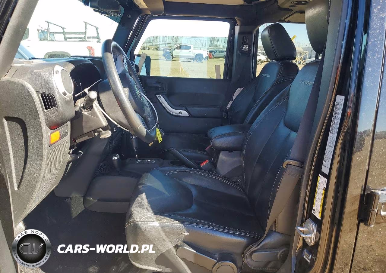 2015 Jeep Wrangler Unlimited Rubicon VIN:1C4HJWFG7FL553520 - 7