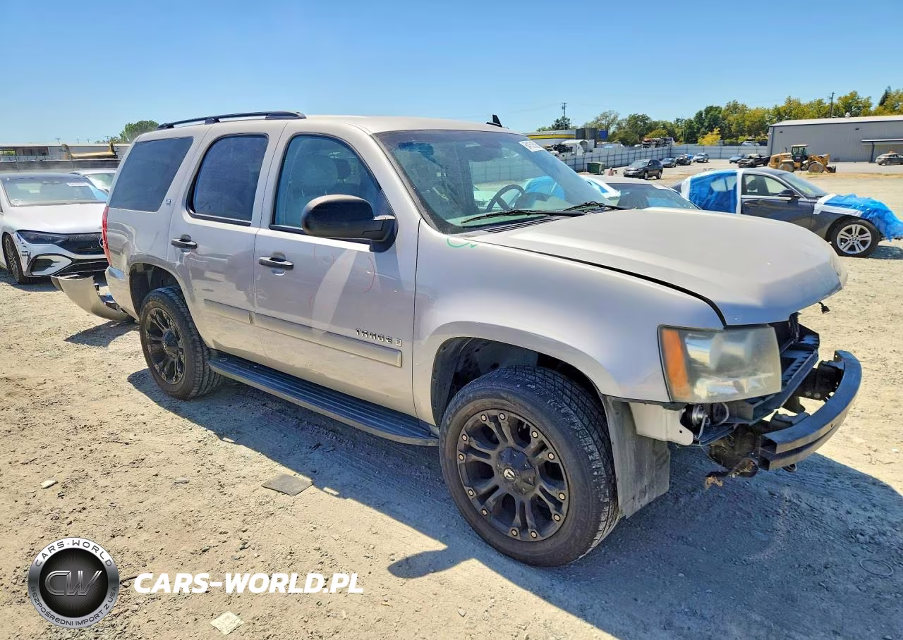 2008 Chevrolet Tahoe K1500 VIN:1GNFK13058J203744 - 4