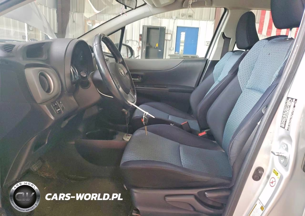 2012 Toyota Yaris 5-Door Se VIN:JTDKTUD30CD505979 - 7