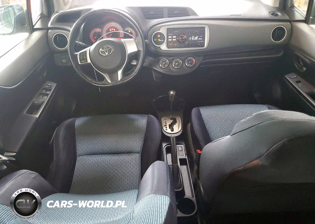 2012 Toyota Yaris 5-Door Se VIN:JTDKTUD30CD505979 - 8
