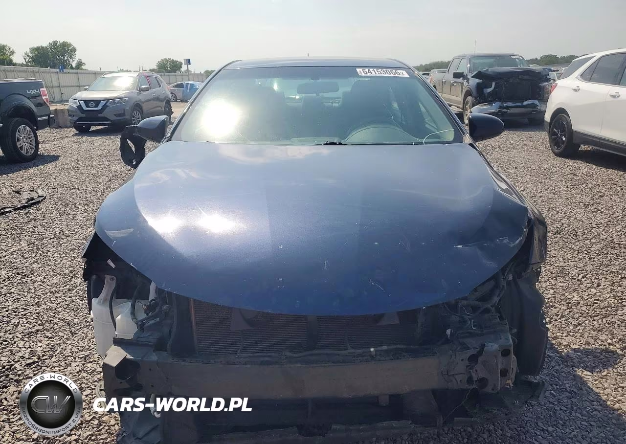 2017 Toyota Camry Le VIN:4T1BF1FK4HU706572 - 5