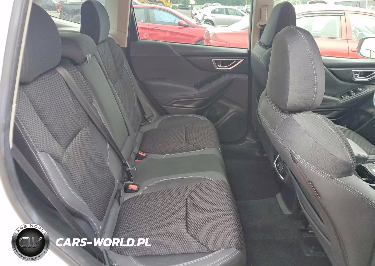 2020 Subaru Forester Premium VIN:JF2SKAJC1LH546704 - 11