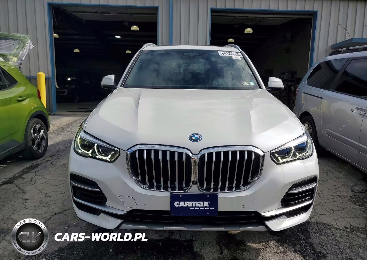 2022 BMW X5 xDrive45E VIN:5UXTA6C00N9L31560 - 5