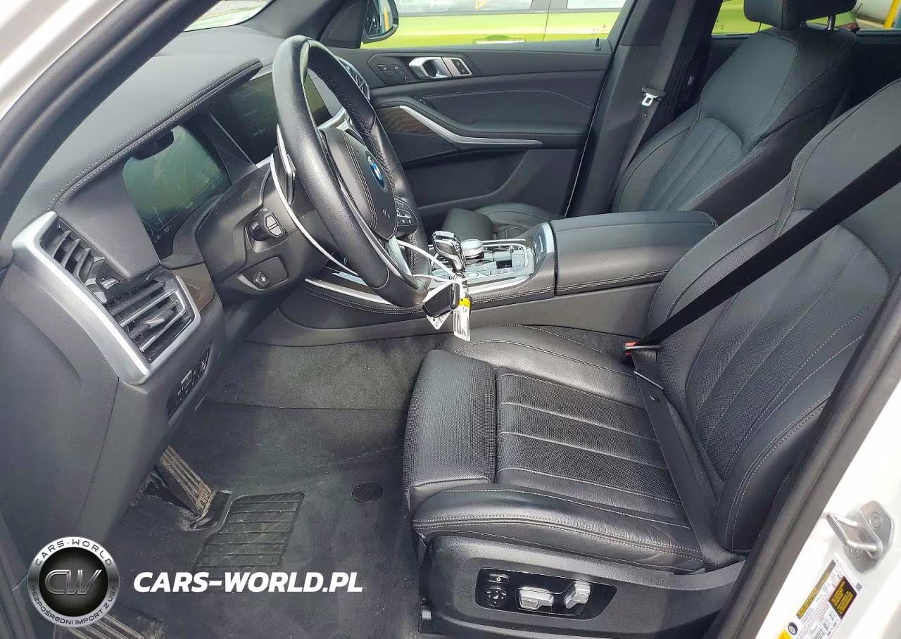 2022 BMW X5 xDrive45E VIN:5UXTA6C00N9L31560 - 7