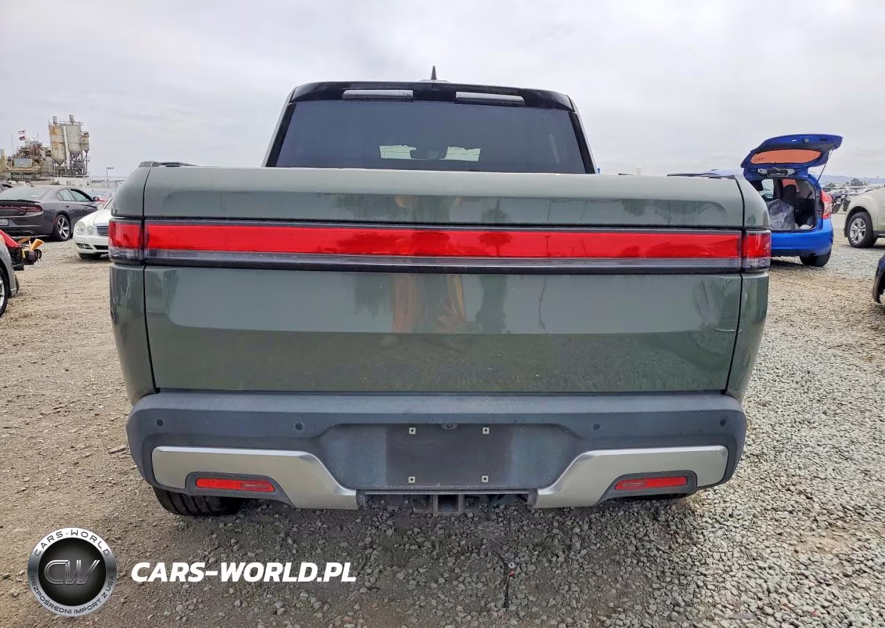 2022 Rivian R1T Launch Edition VIN:7FCTGAAL9NN004110 - 6