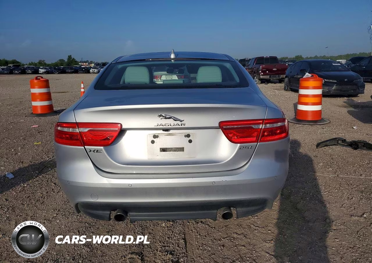 2017 Jaguar Xe Premium VIN:SAJAD4BG9HA973749 - 6