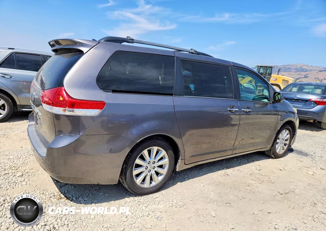 2011 Toyota Sienna Limited 7-Passenger VIN:5TDDK3DCXBS022895 - 3