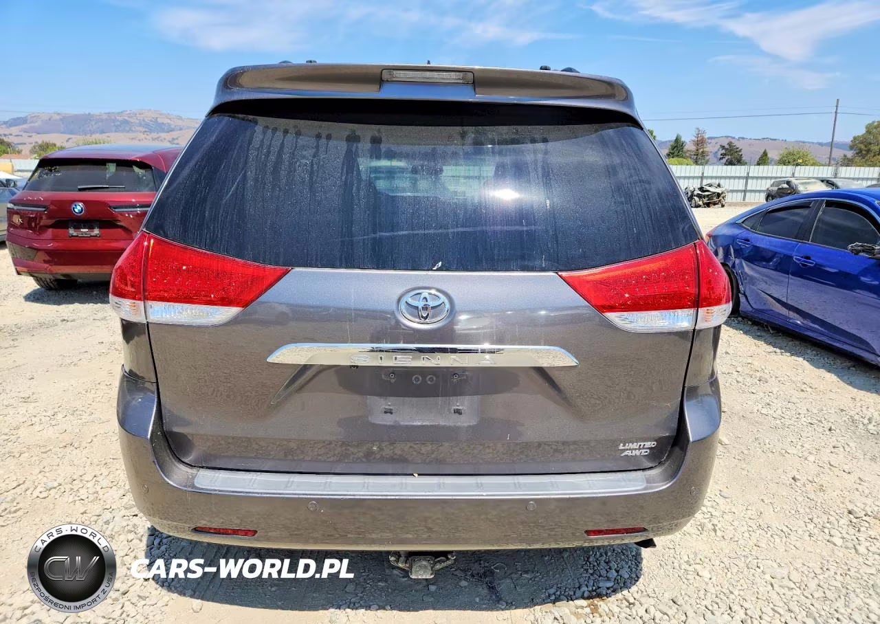 2011 Toyota Sienna Limited 7-Passenger VIN:5TDDK3DCXBS022895 - 6