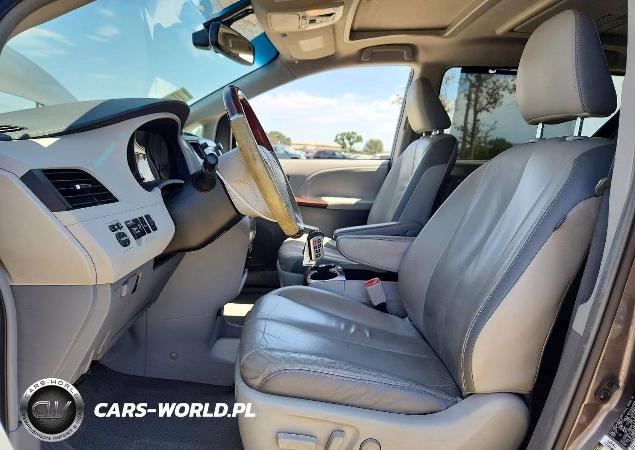 2011 Toyota Sienna Limited 7-Passenger VIN:5TDDK3DCXBS022895 - 7