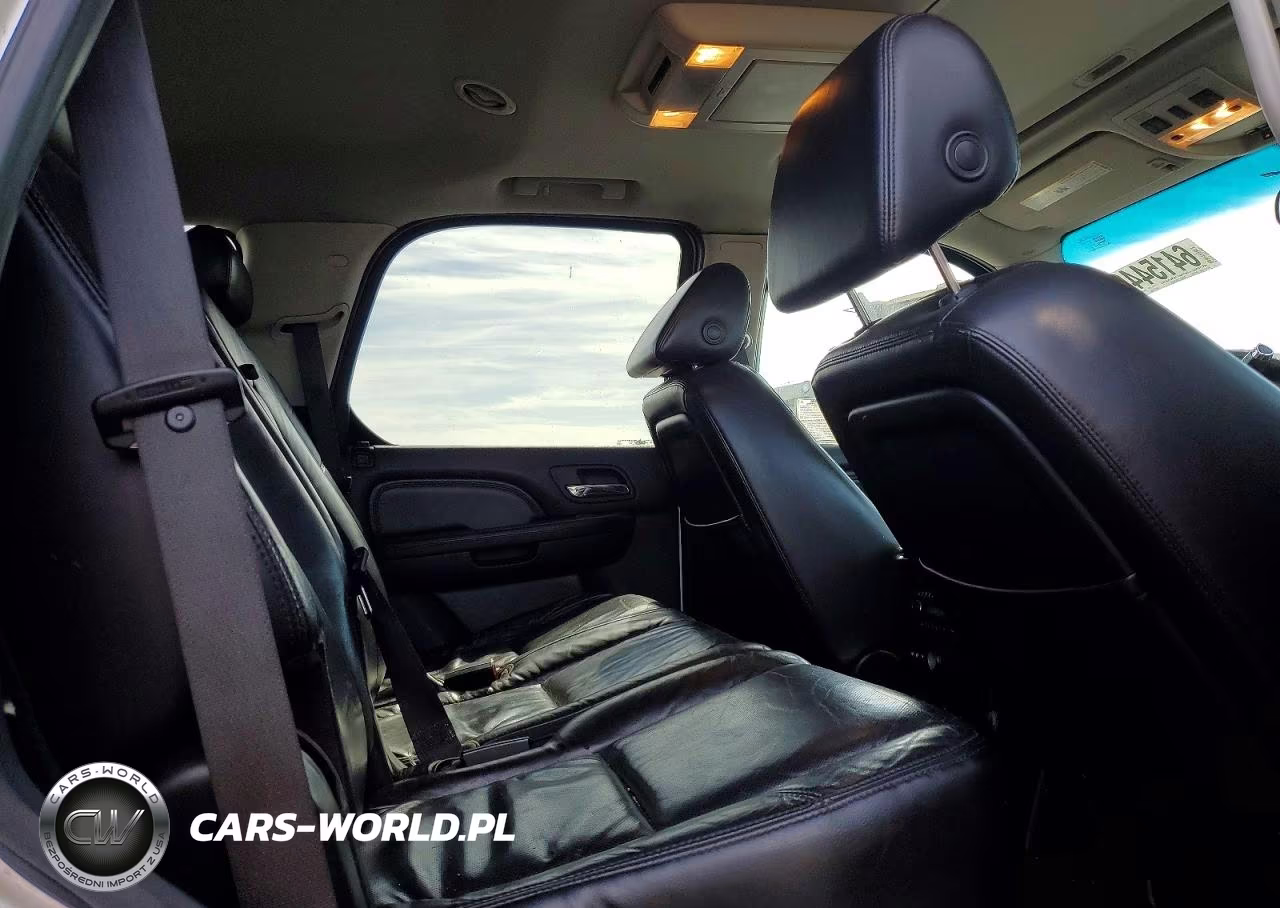 2008 Cadillac Escalade Luxury VIN:1GYFK63818R197027 - 10