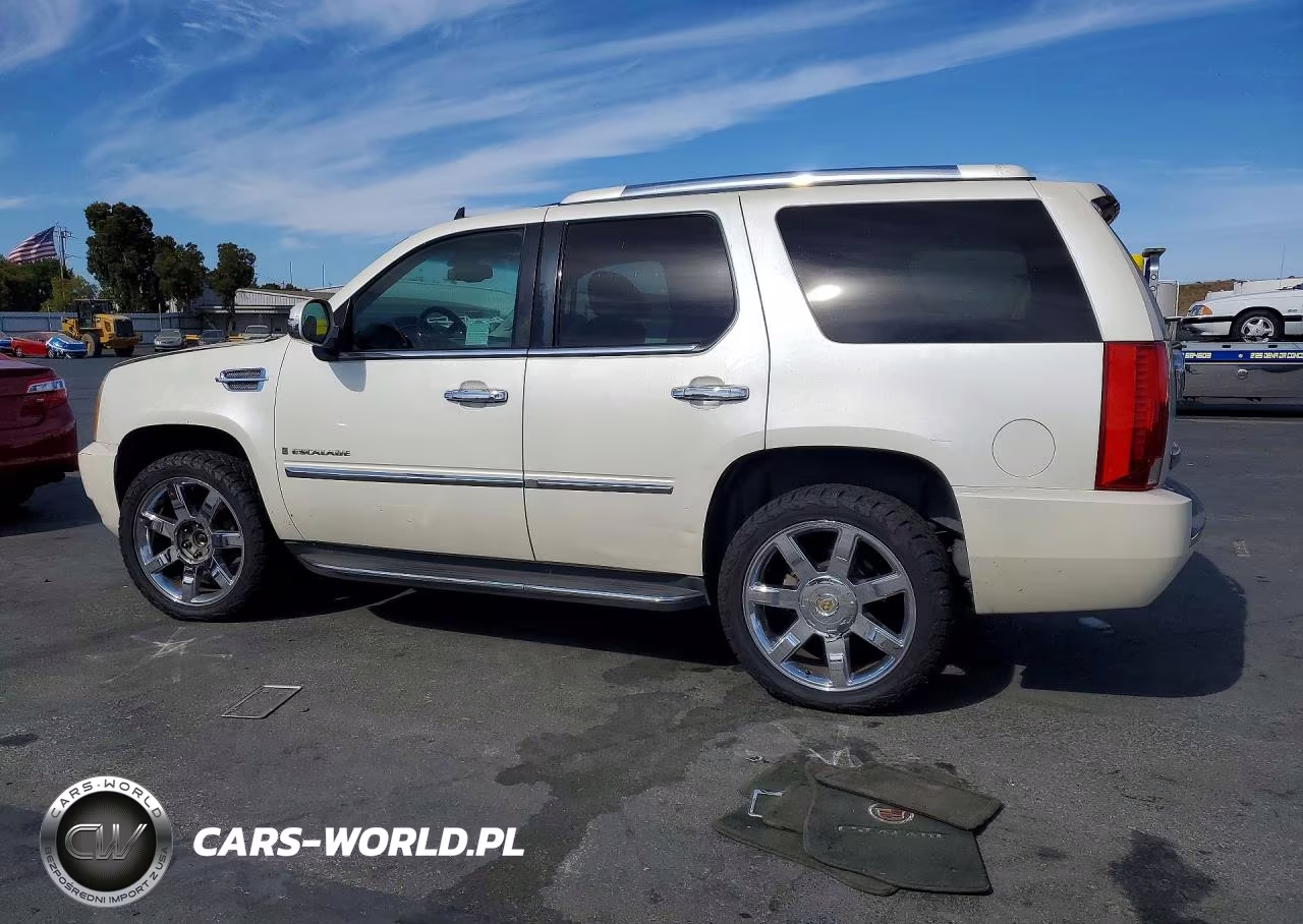2008 Cadillac Escalade Luxury VIN:1GYFK63818R197027 - 2