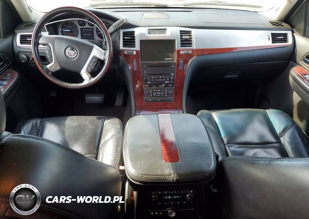 2008 Cadillac Escalade Luxury VIN:1GYFK63818R197027 - 8