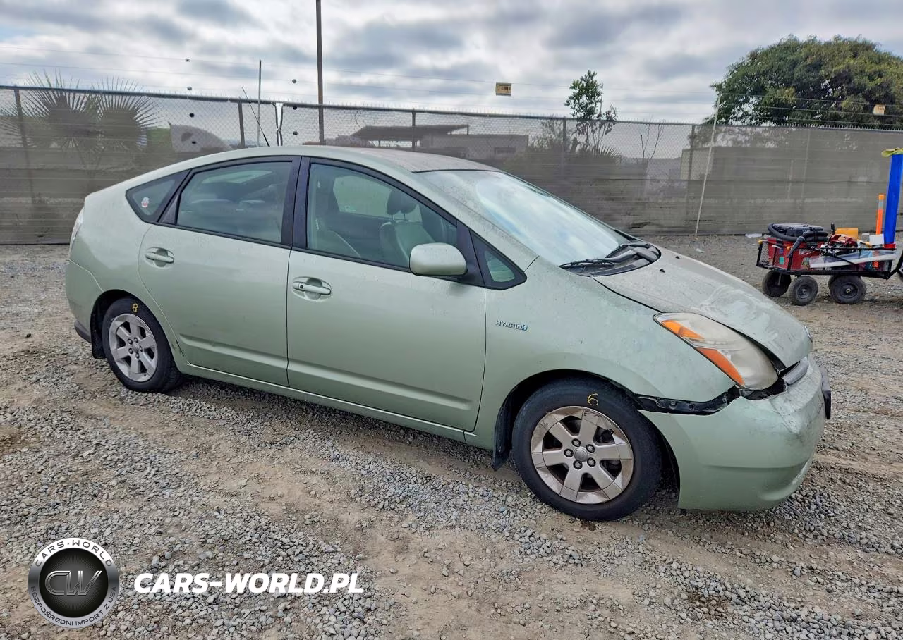 2009 Toyota Prius Base VIN:JTDKB20U693516988 - 4