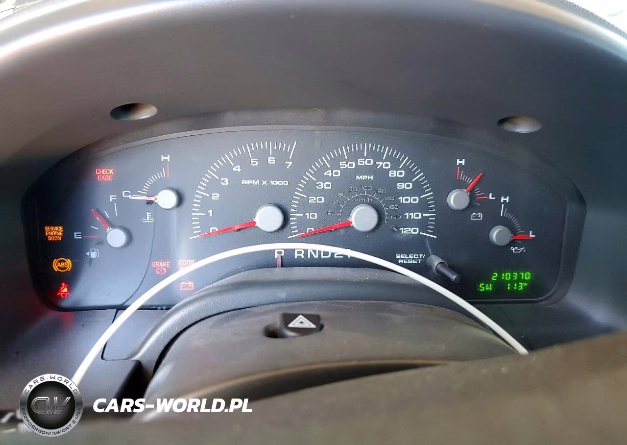 2004 Ford Expedition Xls VIN:1FMPU14W84LA37255 - 9