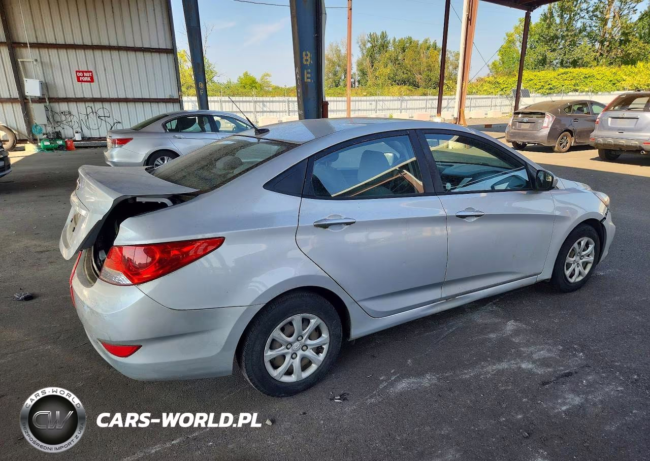 2014 Hyundai Accent Gls VIN:KMHCT4AE2EU672448 - 3