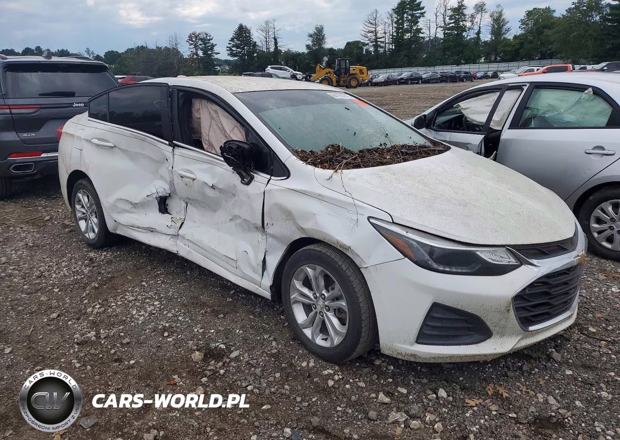 2019 Chevrolet Cruze Lt VIN:1G1BE5SM2K7121574 - 4