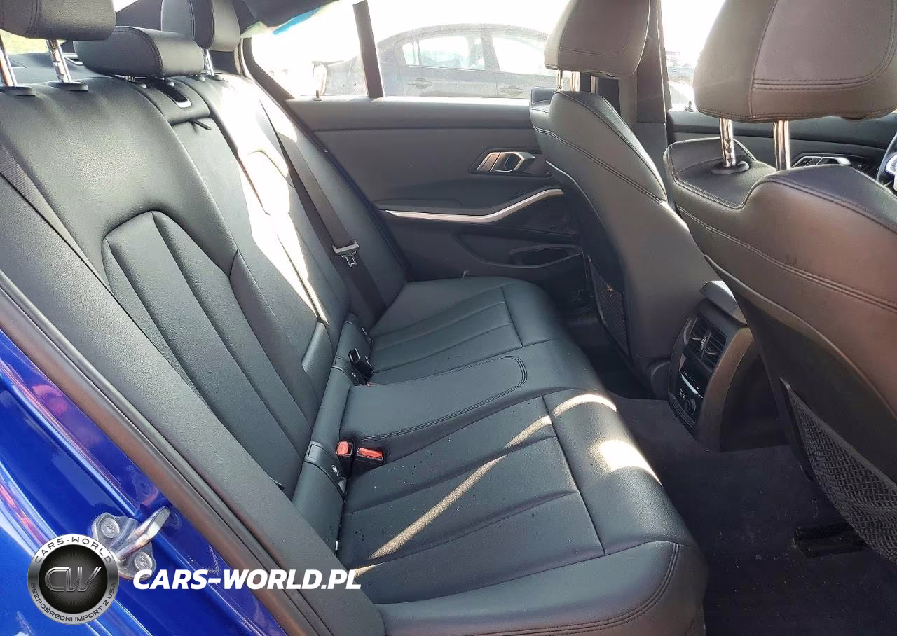 2019 BMW 330Xi VIN:WBA5R7C54KAJ79097 - 10