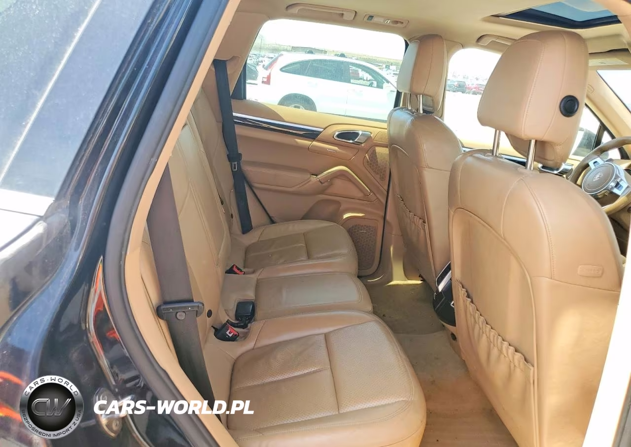 2011 Porsche Cayenne S VIN:WP1AB2A23BLA44357 - 10