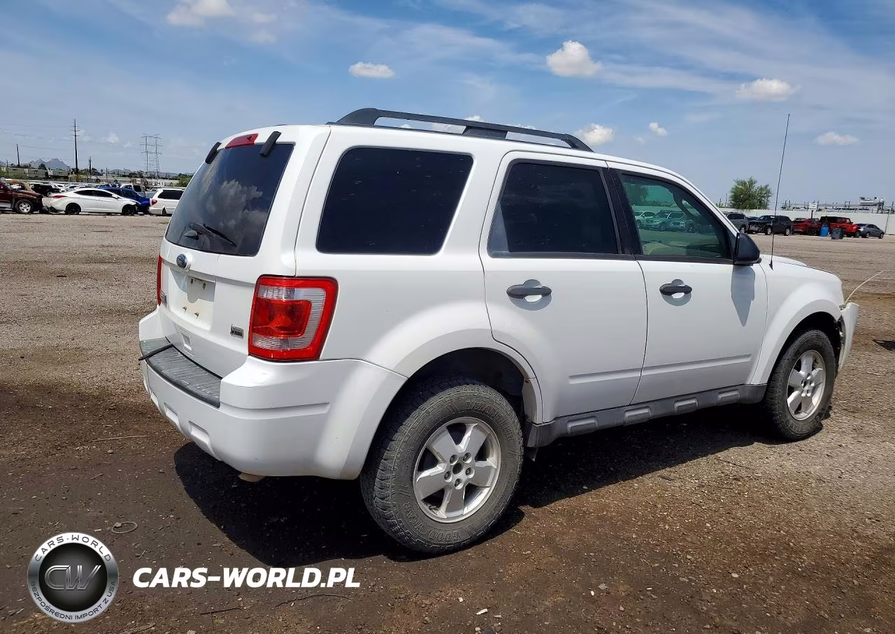 2012 Ford Escape VIN:1FMCU0DG7CKC69948 - 3