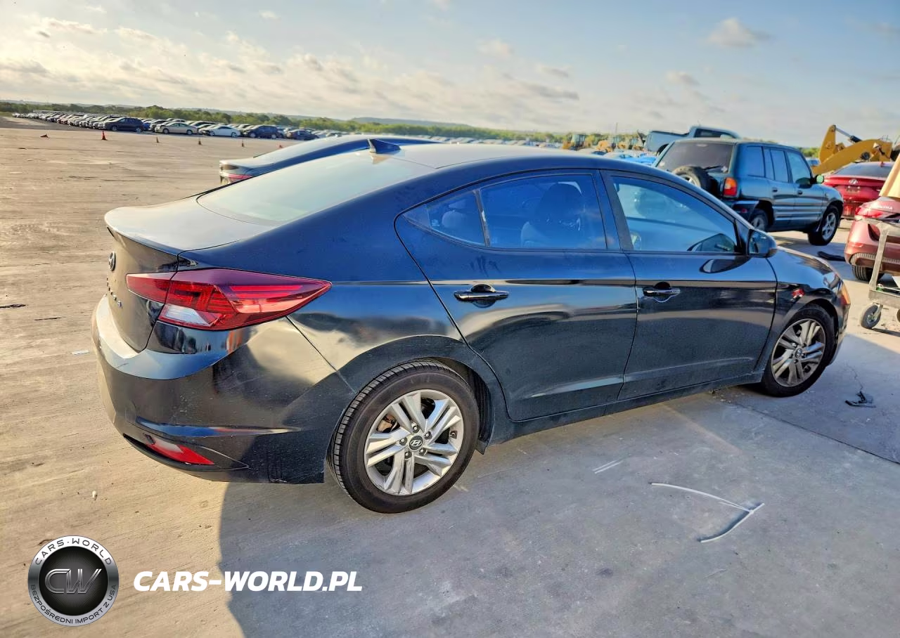 2019 Hyundai Elantra Value Edition VIN:KMHD84LFXKU784129 - 3