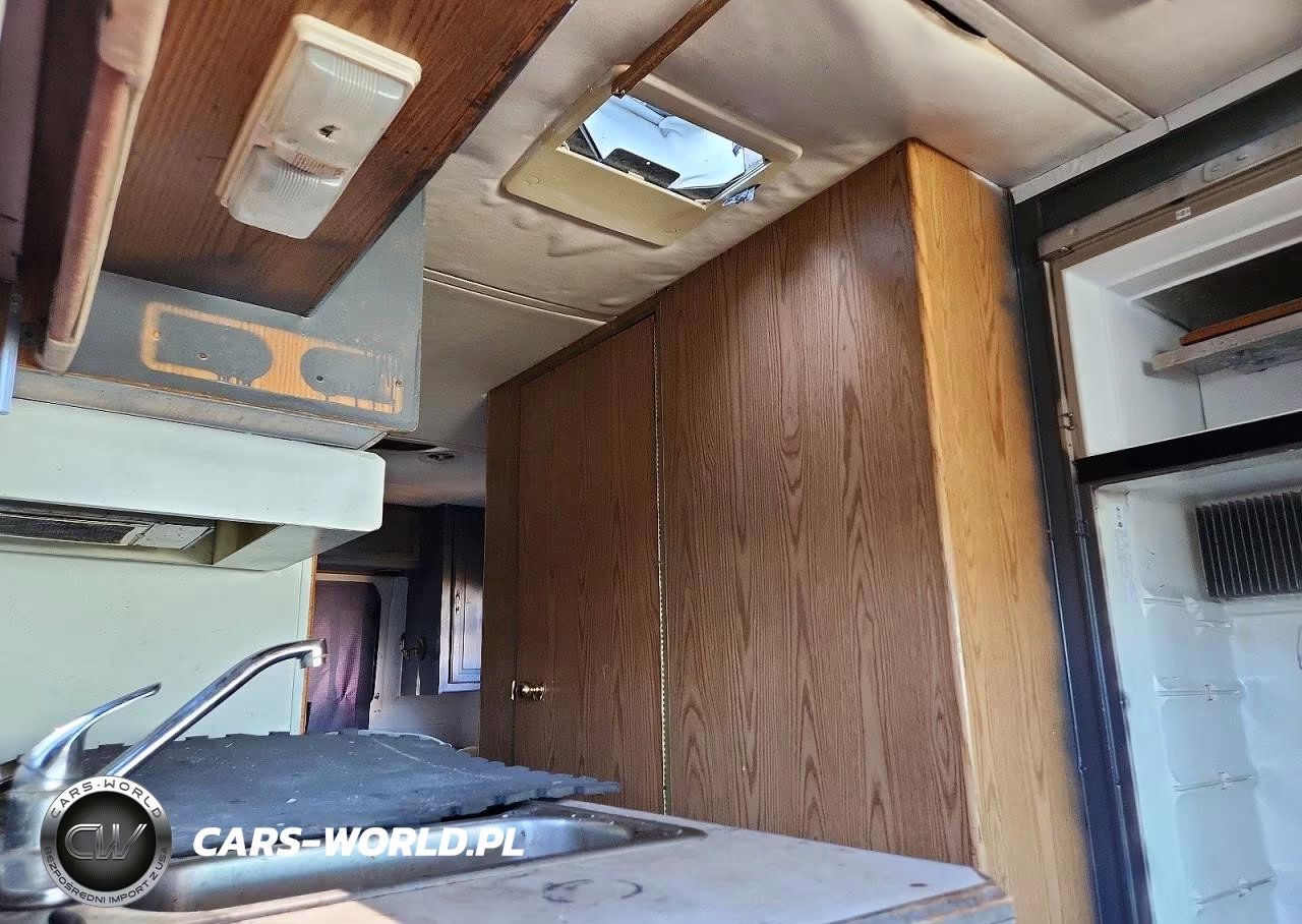 1994 Holiday Rambler Endeavor Rv VIN:3FCMF53G4RJA01900 - 6