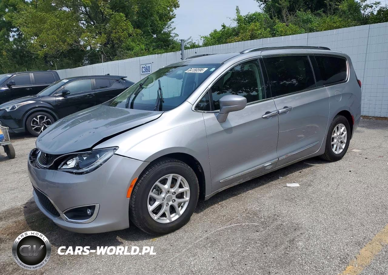 2020 Chrysler Pacifica Touring L