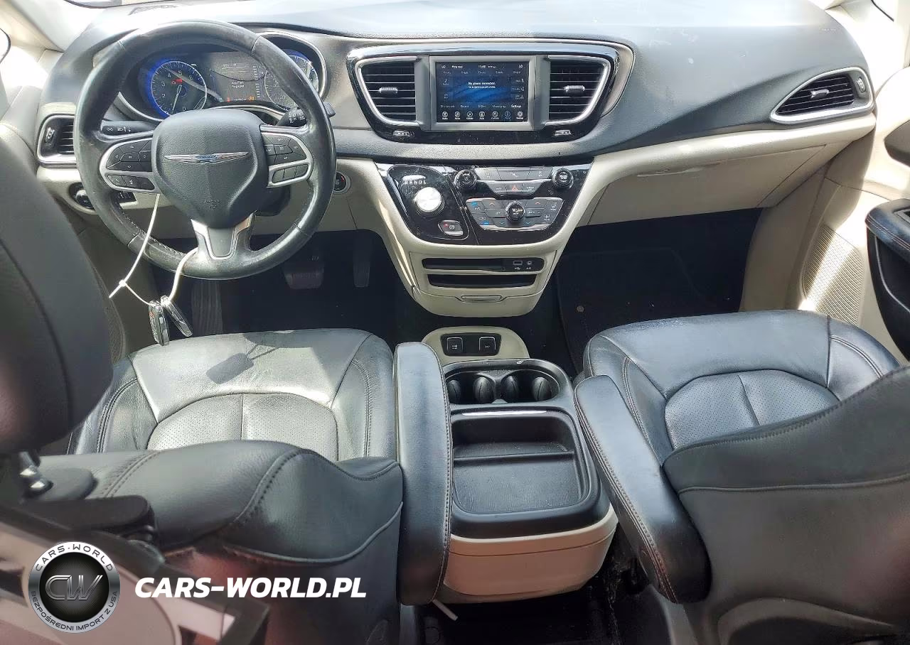 2020 Chrysler Pacifica Touring L VIN:2C4RC1BG3LR268663 - 8