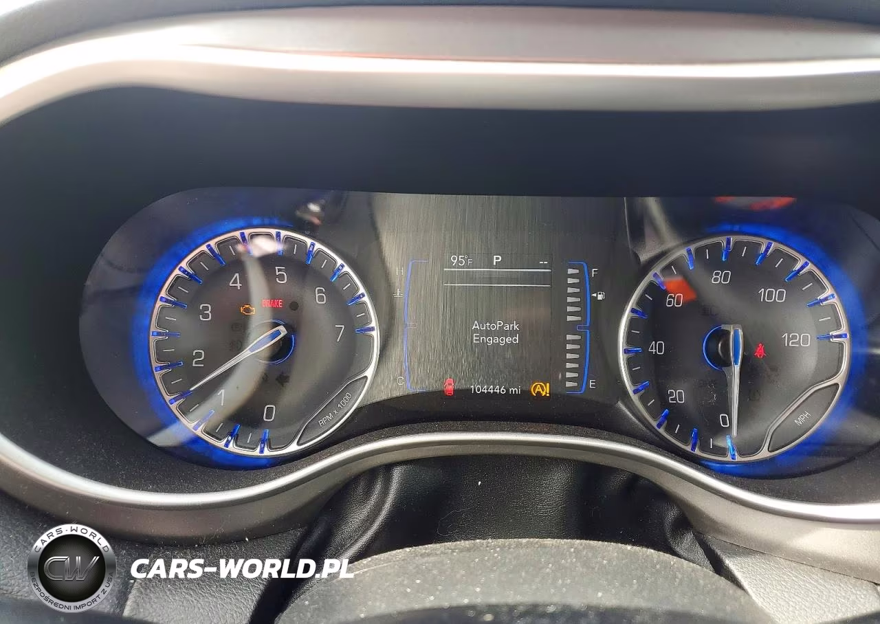 2020 Chrysler Pacifica Touring L VIN:2C4RC1BG3LR268663 - 9