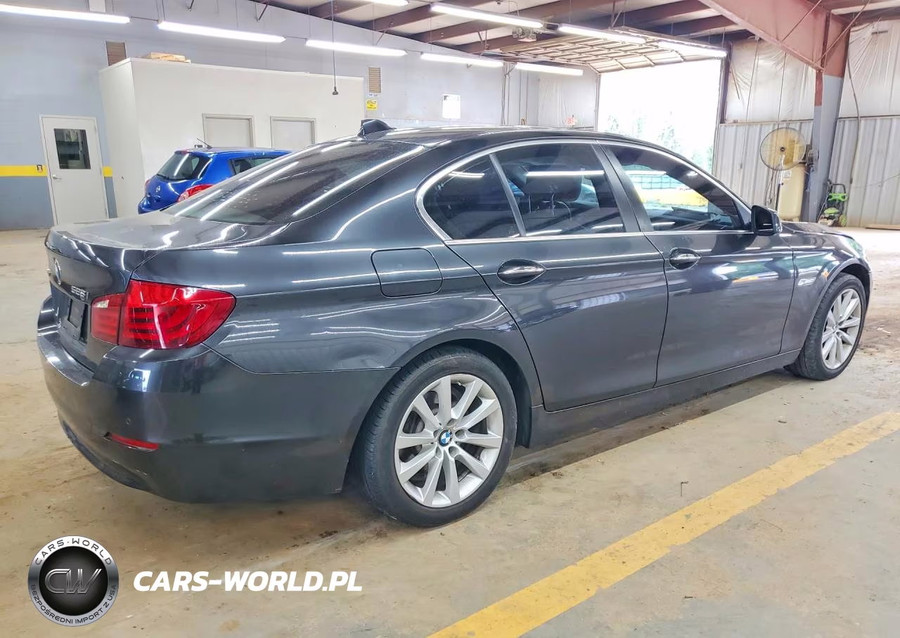 2013 BMW 528 Xi VIN:WBAXH5C58DD108163 - 3