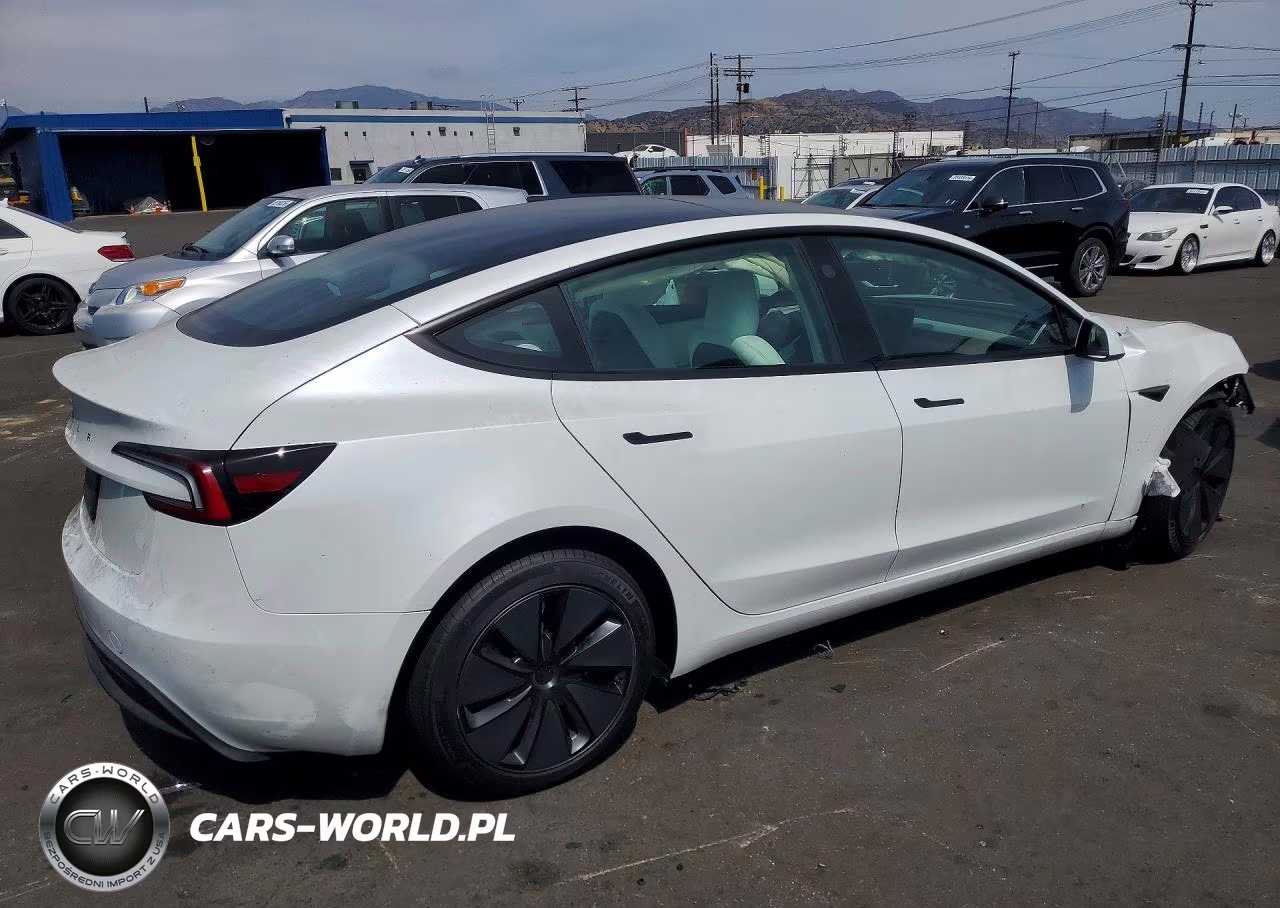 2026 Tesla Model 3 VIN:5YJ3E1EA2TF121141 - 3