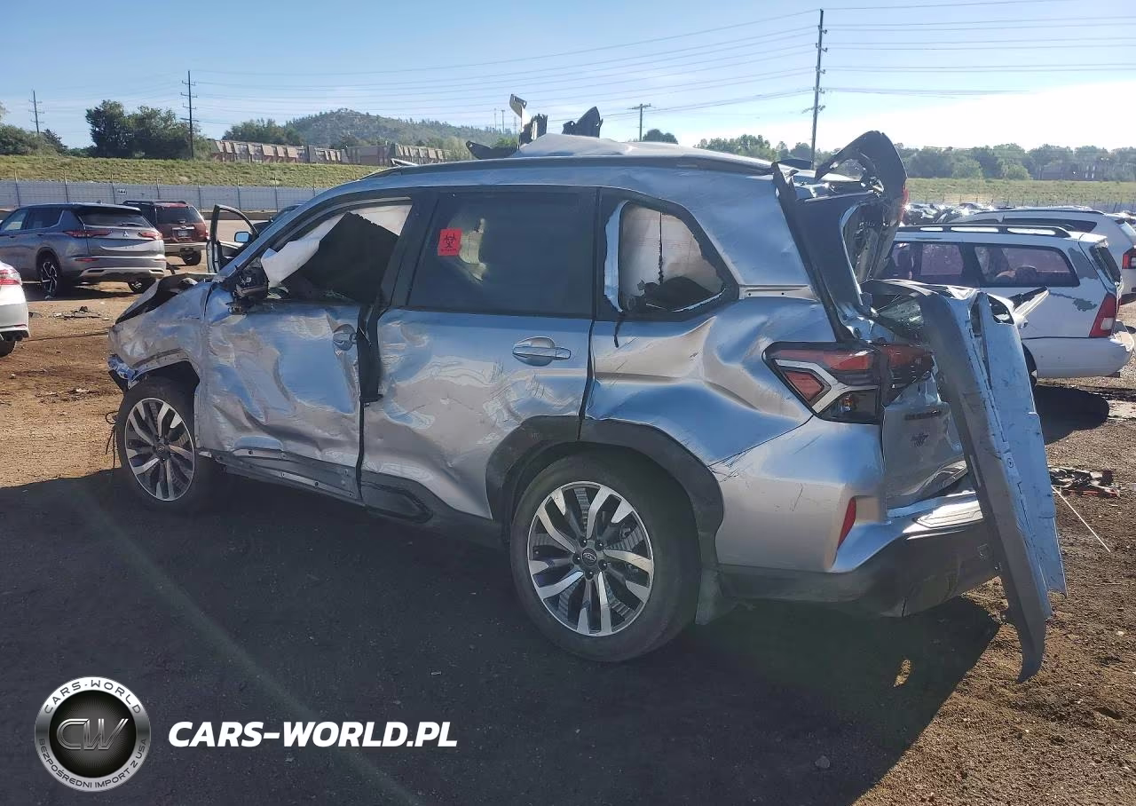 2025 Subaru Forester Touring VIN:JF2SLDTC5SH581515 - 2