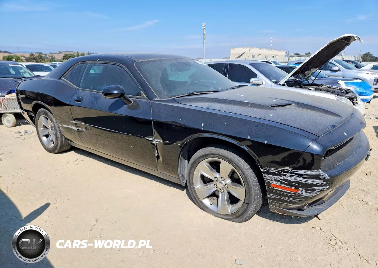 2018 Dodge Challenger Sxt VIN:2C3CDZAG2JH123933 - 4