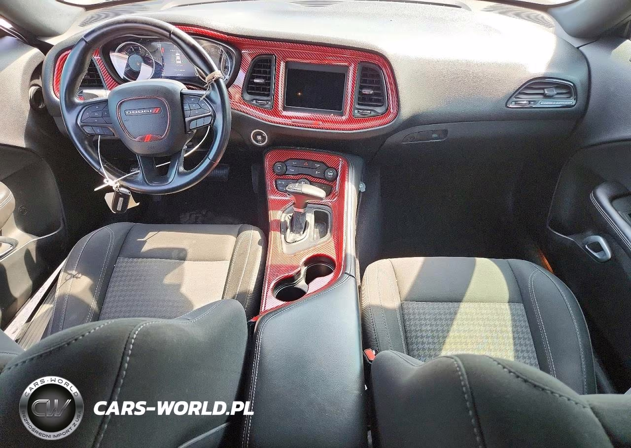 2018 Dodge Challenger Sxt VIN:2C3CDZAG2JH123933 - 8