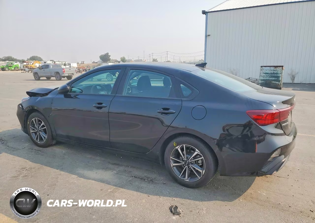 2023 Kia Forte Lxs VIN:3KPF24AD4PE560702 - 2