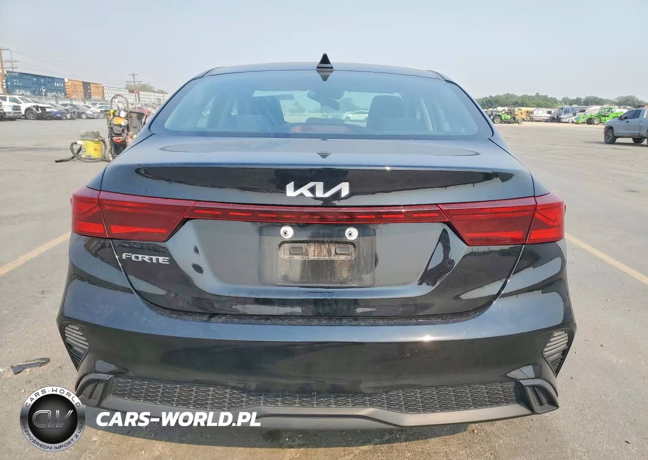 2023 Kia Forte Lxs VIN:3KPF24AD4PE560702 - 6
