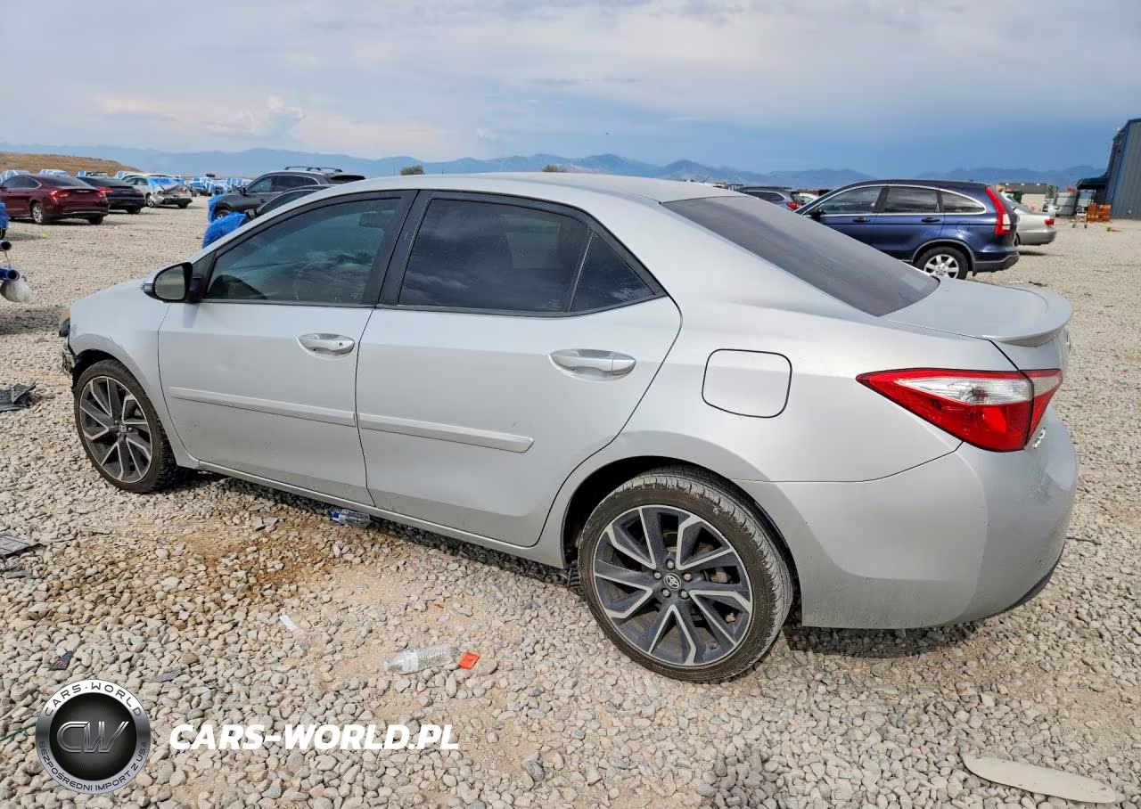 2015 Toyota Corolla S Plus VIN:5YFBURHE8FP211298 - 2