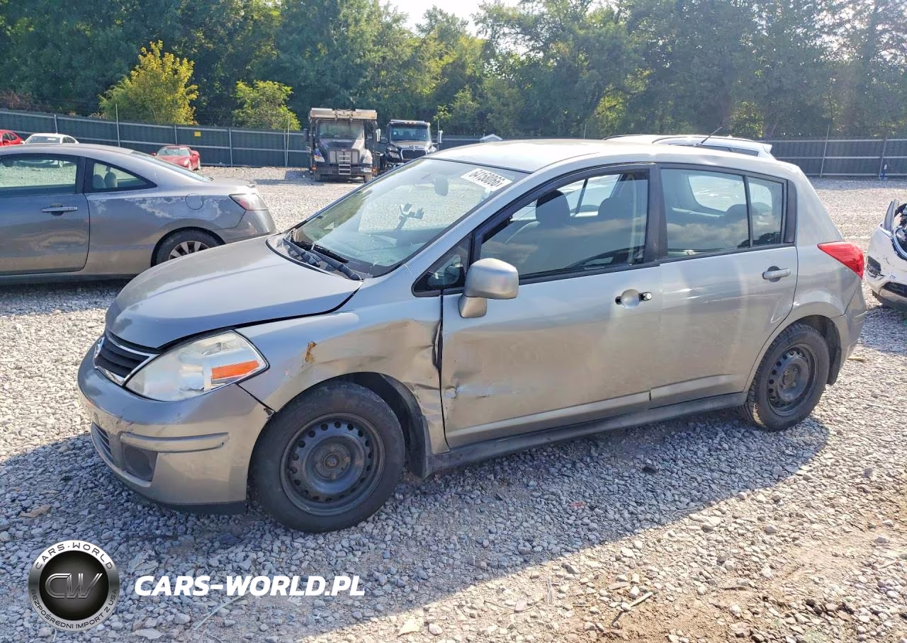 2010 Nissan Versa 1.8 S