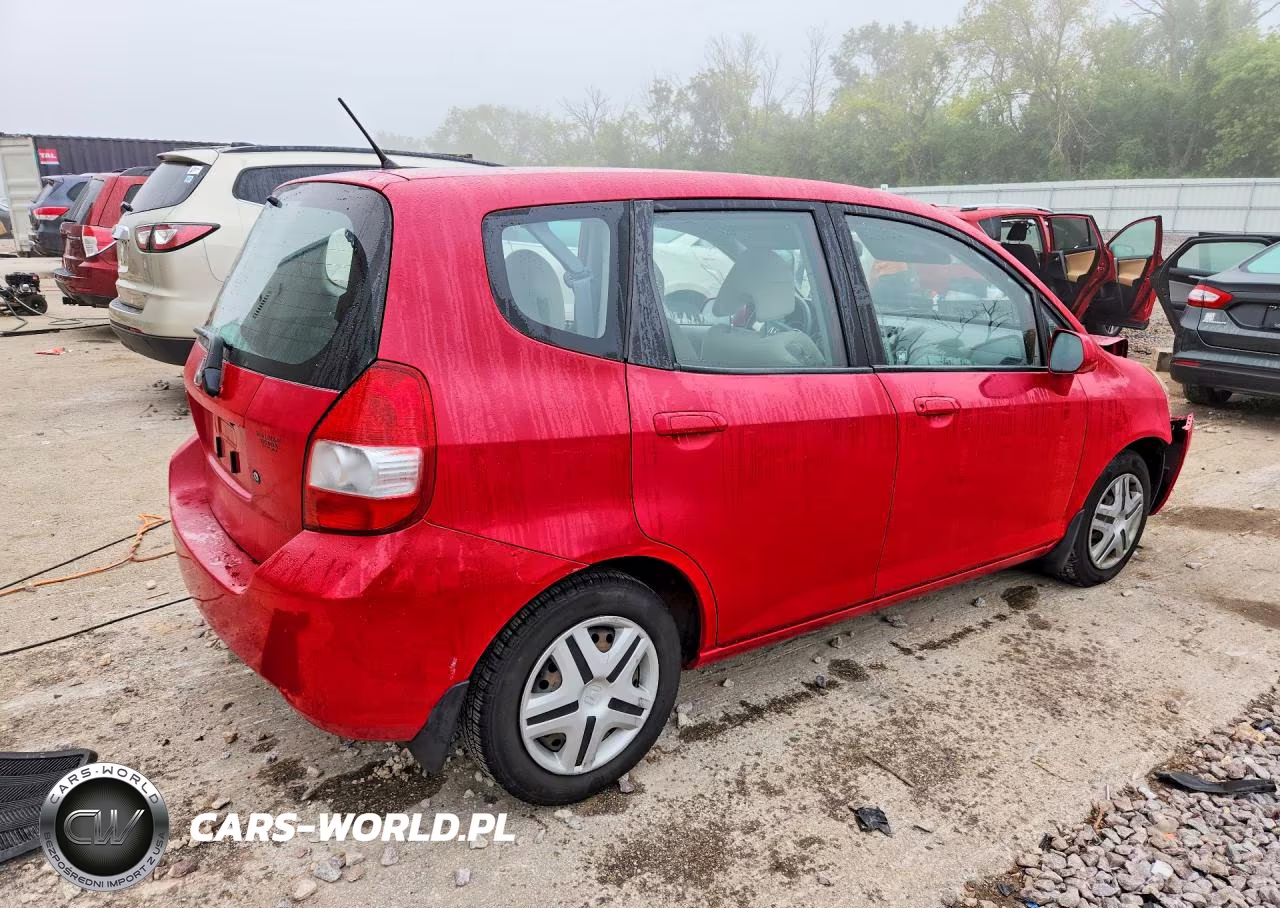 2007 Honda Fit VIN:JHMGD38497S056561 - 3